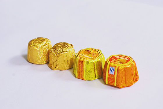 形状の多様性 菓子用紙材のための自動包装機